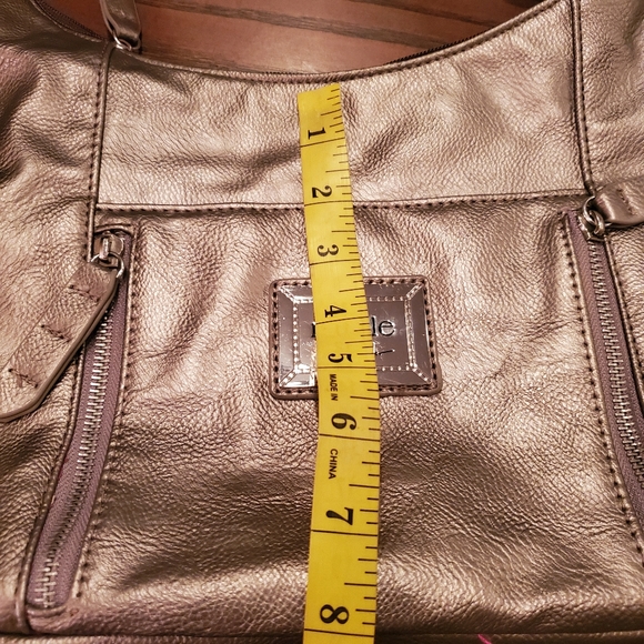 Nicole by Nicole Miller Metallic Shoulder bag - Picture 15 of 15